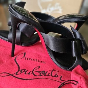 Matricia 100 black satin bow heel (SOLD♥️♥️)